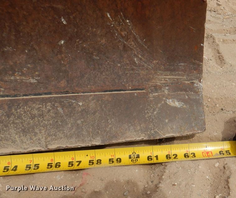 image for item DP3962 2005 Ditch Witch RT40  rock saw