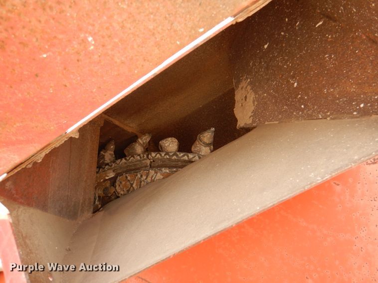 image for item DP3962 2005 Ditch Witch RT40  rock saw