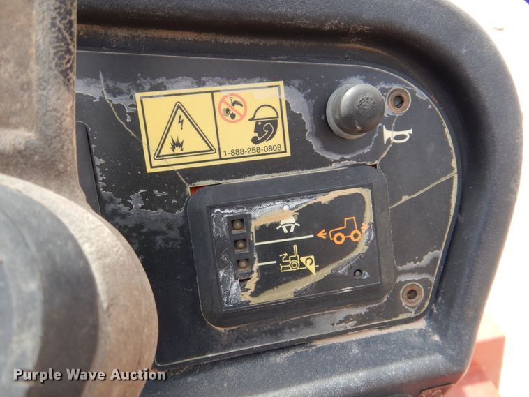 image for item DP3962 2005 Ditch Witch RT40  rock saw