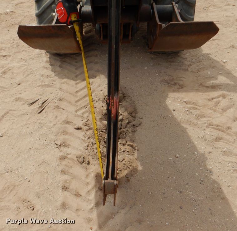 image for item DP3963 2007 Ditch Witch 420SX  cable plow