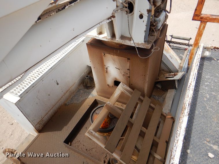 image for item DP3965 Altec  digger derrick truck bed