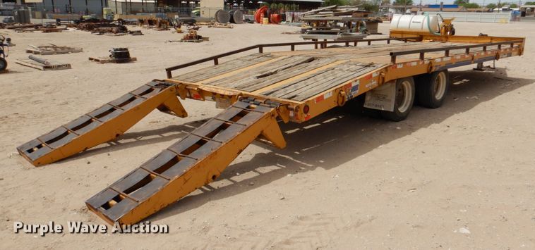 image for item DP3967 2011 Eager Beaver 20XPT  equipment trailer