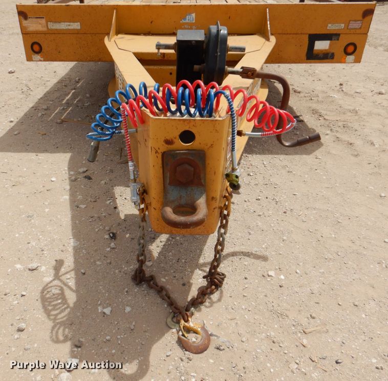 image for item DP3967 2011 Eager Beaver 20XPT  equipment trailer