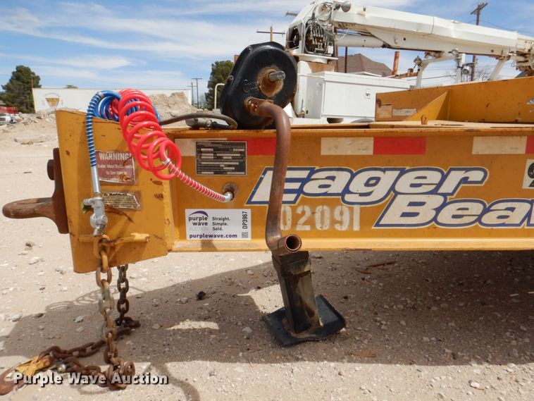 image for item DP3967 2011 Eager Beaver 20XPT  equipment trailer