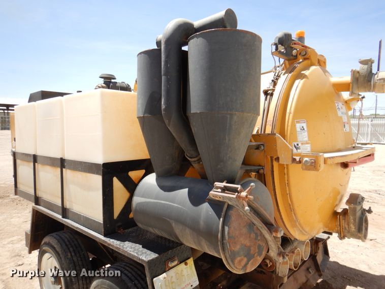 image for item DP3970 2012 Vermeer V800LEHD  vacuum excavator