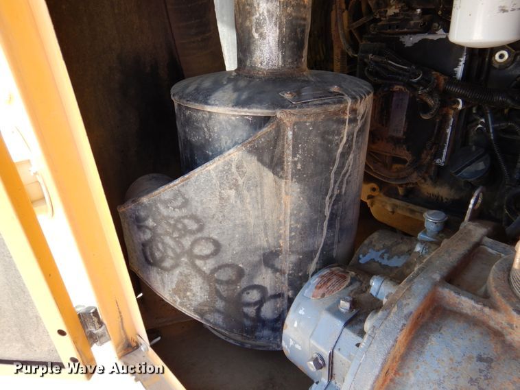 image for item DP3970 2012 Vermeer V800LEHD  vacuum excavator