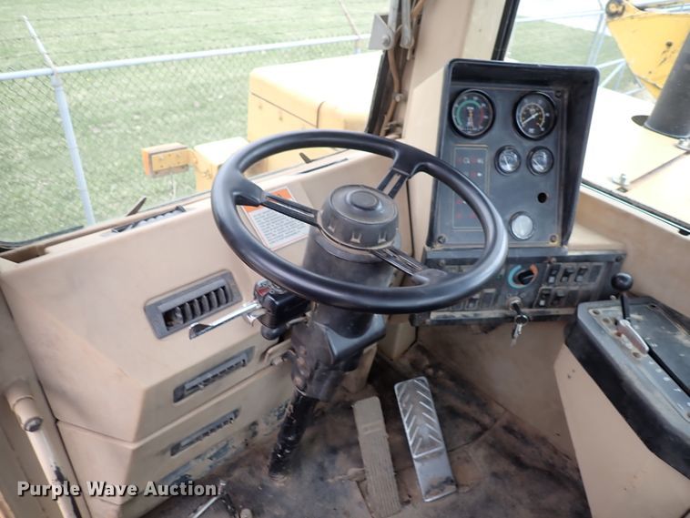 image for item DP4535 1998 Caterpillar 623F  elevating scraper