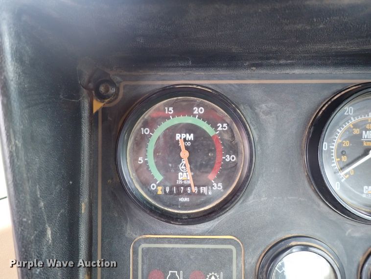 image for item DP4535 1998 Caterpillar 623F  elevating scraper