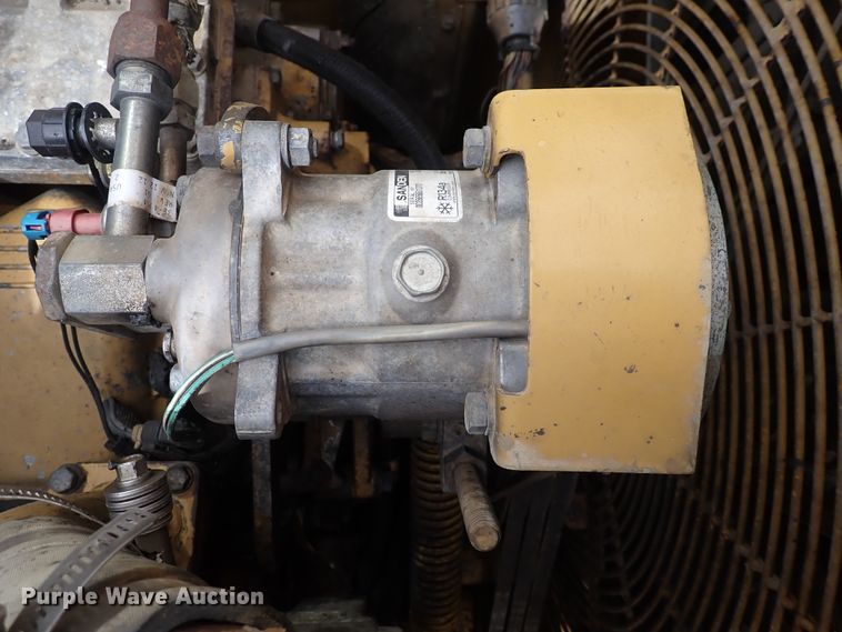 image for item DP4535 1998 Caterpillar 623F  elevating scraper