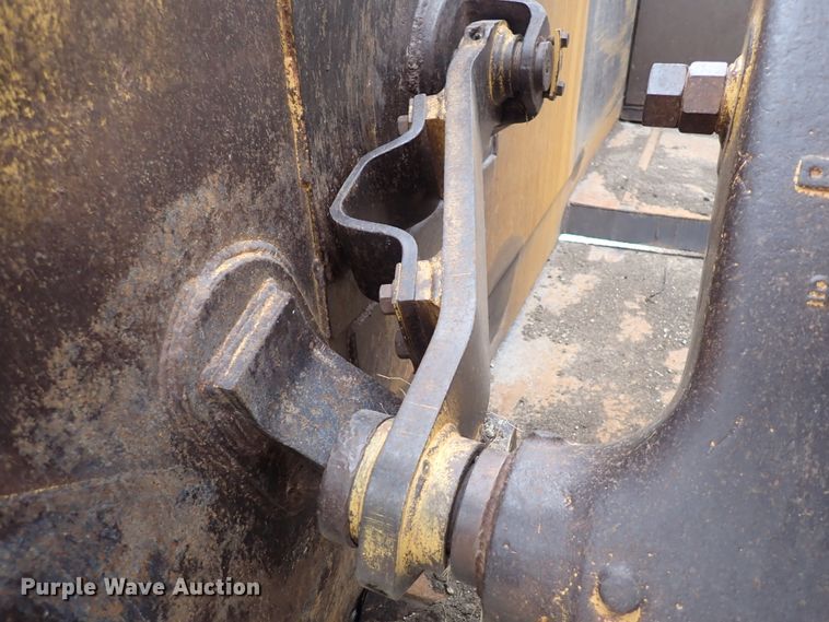 image for item DP4535 1998 Caterpillar 623F  elevating scraper