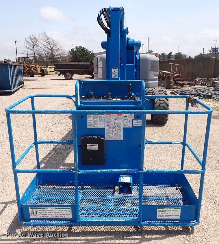 image for item DP4613 2001 Genie Z60/34  boom lift