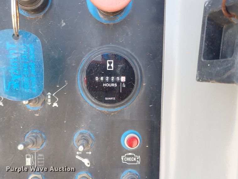 image for item DP4613 2001 Genie Z60/34  boom lift