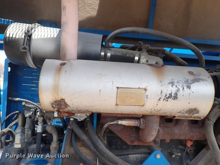 image for item DP4613 2001 Genie Z60/34  boom lift