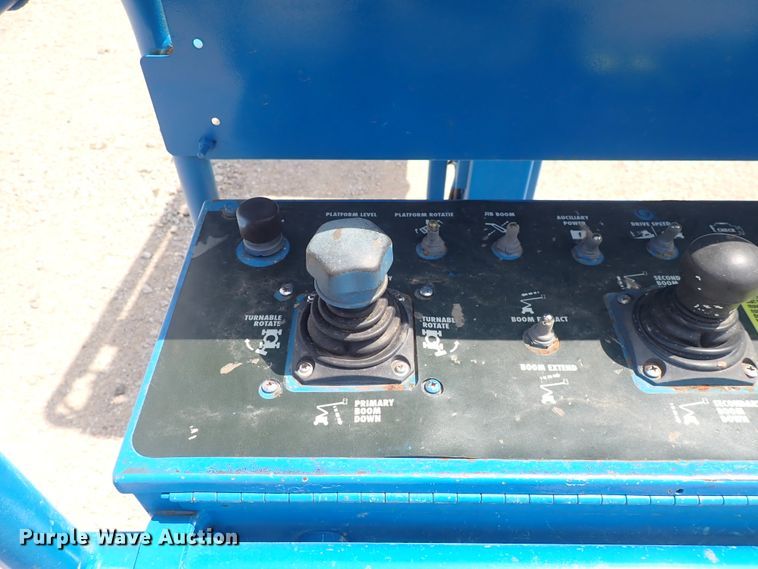 image for item DP4613 2001 Genie Z60/34  boom lift