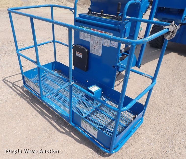 image for item DP4613 2001 Genie Z60/34  boom lift