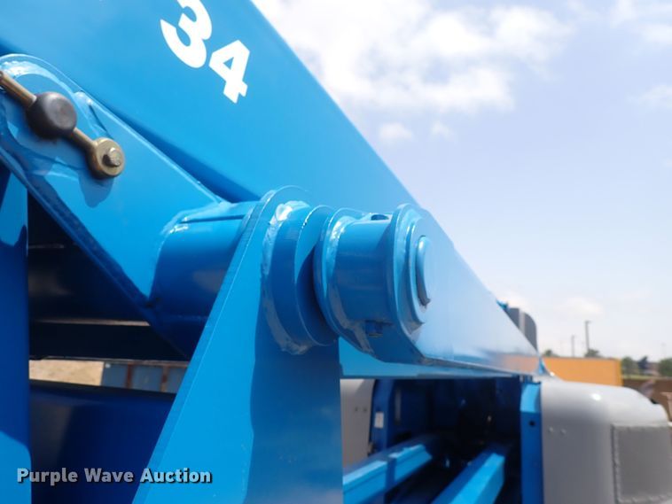 image for item DP4613 2001 Genie Z60/34  boom lift