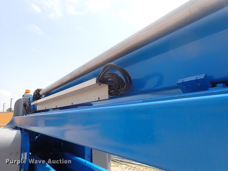 image for item DP4613 2001 Genie Z60/34  boom lift