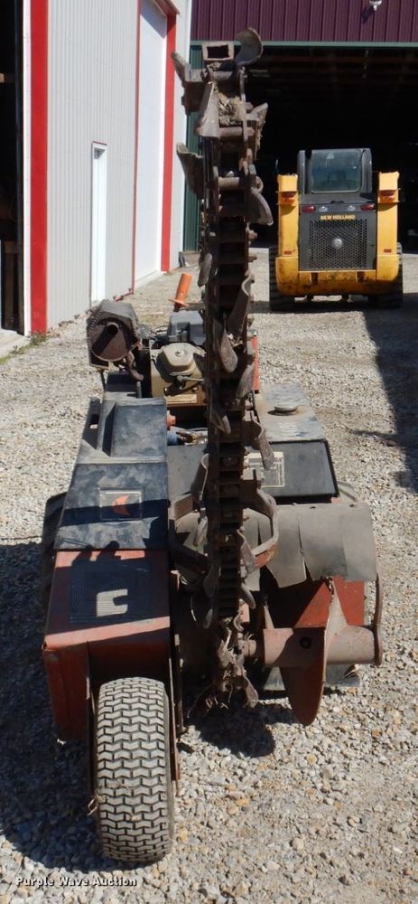 image for item DP5429 2006 Ditch Witch 1820  trencher