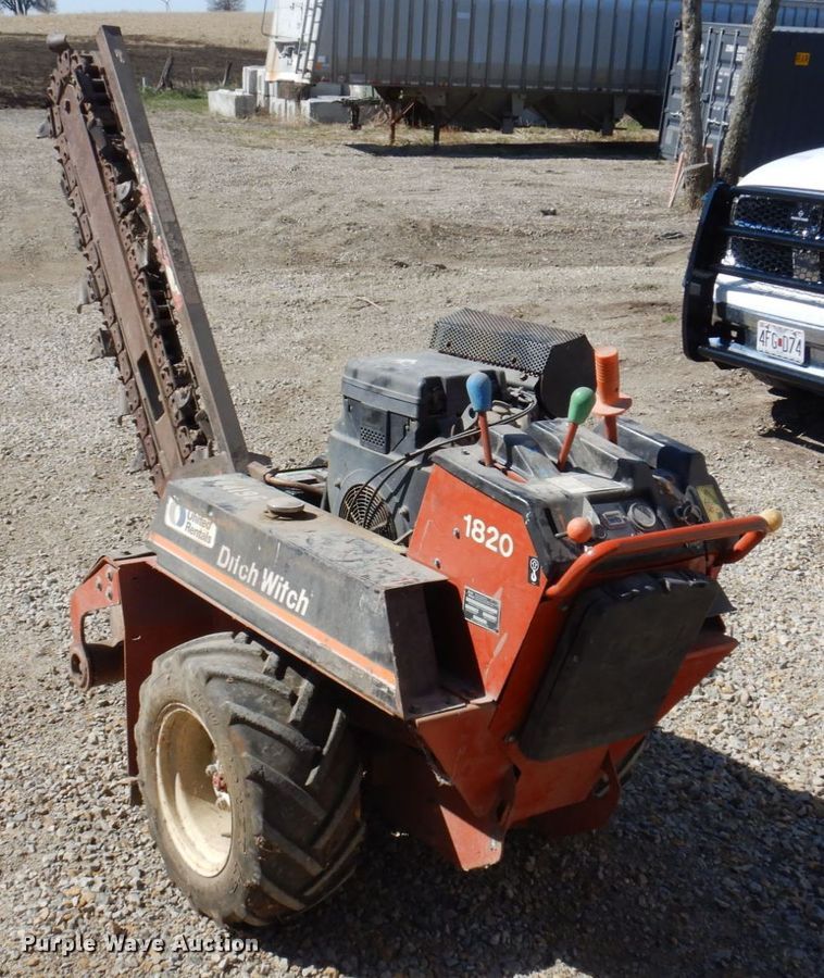 image for item DP5429 2006 Ditch Witch 1820  trencher