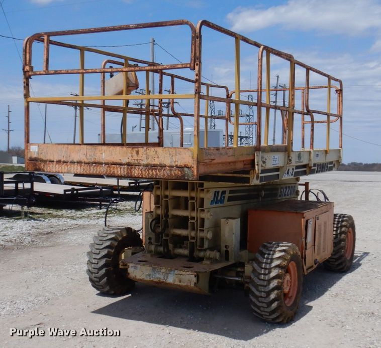 image for item DP5432 1997 JLG 33RTS  scissor lift