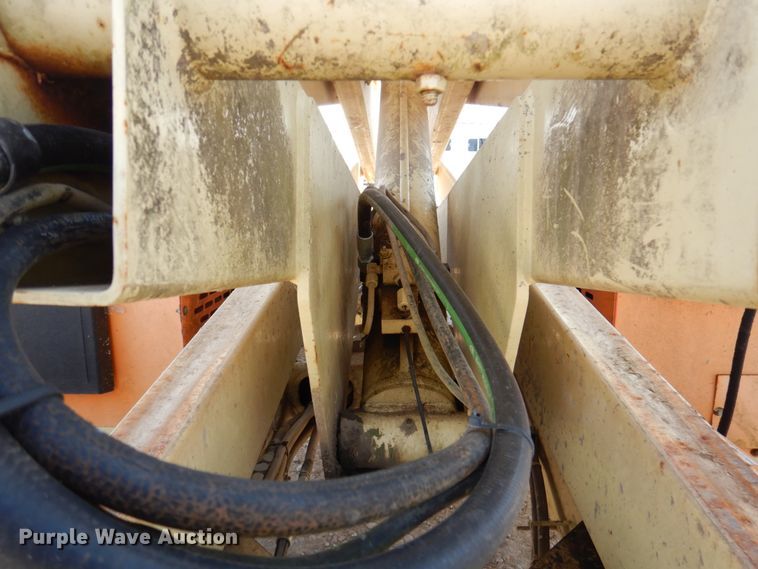 image for item DP5432 1997 JLG 33RTS  scissor lift