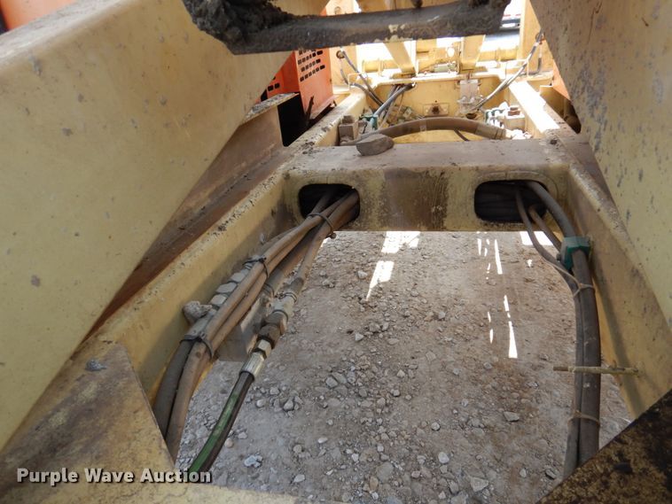 image for item DP5432 1997 JLG 33RTS  scissor lift