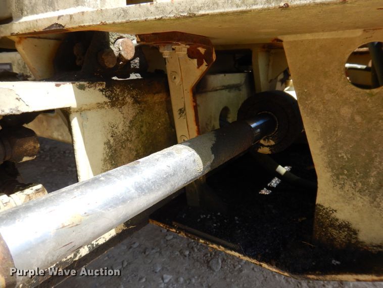 image for item DP5432 1997 JLG 33RTS  scissor lift