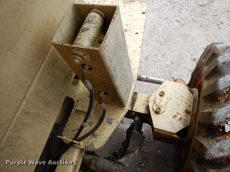 image for item DP5432 1997 JLG 33RTS  scissor lift