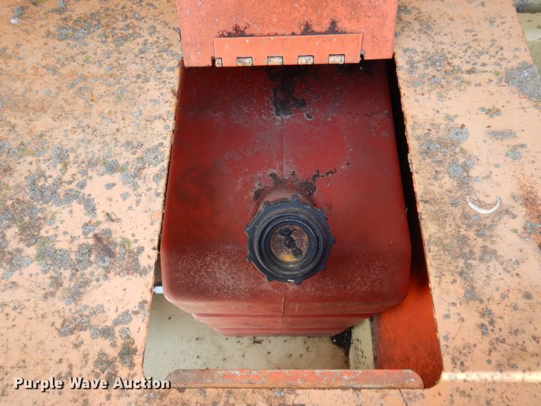 image for item DP5432 1997 JLG 33RTS  scissor lift