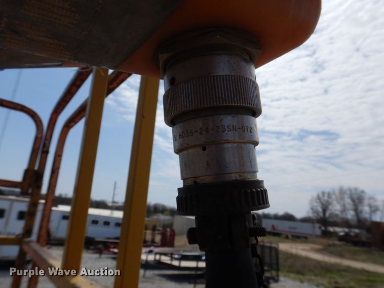 image for item DP5432 1997 JLG 33RTS  scissor lift