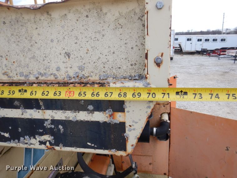 image for item DP5432 1997 JLG 33RTS  scissor lift