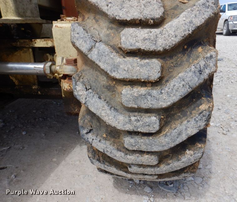 image for item DP5432 1997 JLG 33RTS  scissor lift