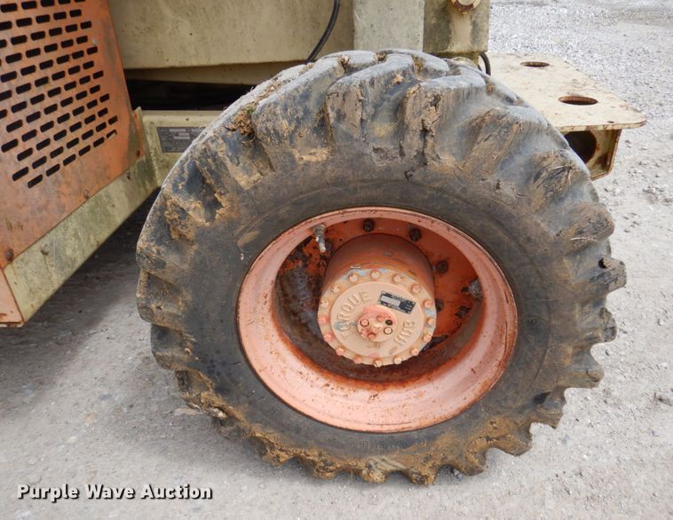 image for item DP5432 1997 JLG 33RTS  scissor lift