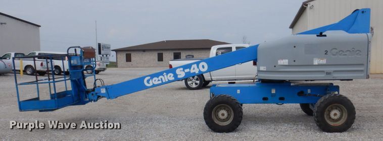 image for item DP5438 1998 Genie S40  boom lift