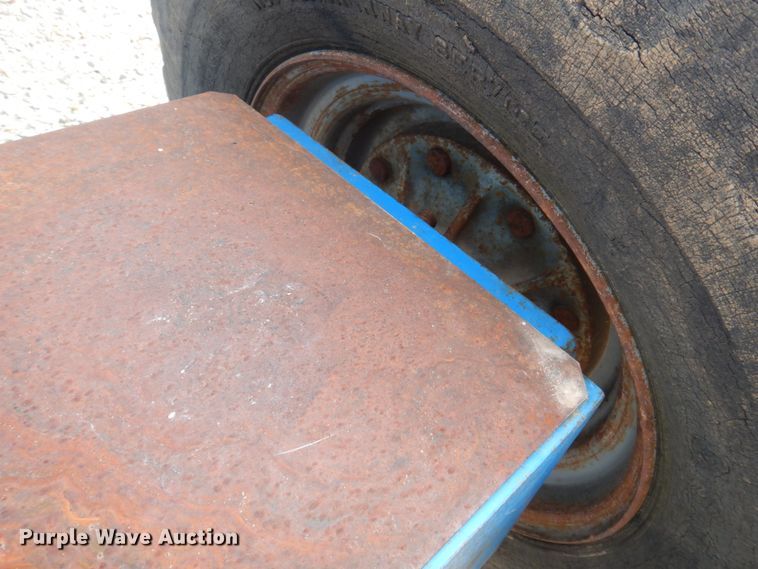 image for item DP5438 1998 Genie S40  boom lift