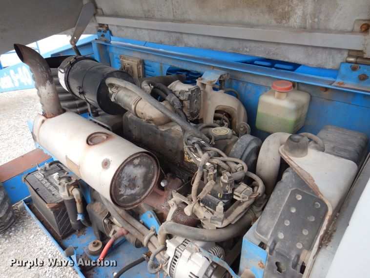 image for item DP5438 1998 Genie S40  boom lift