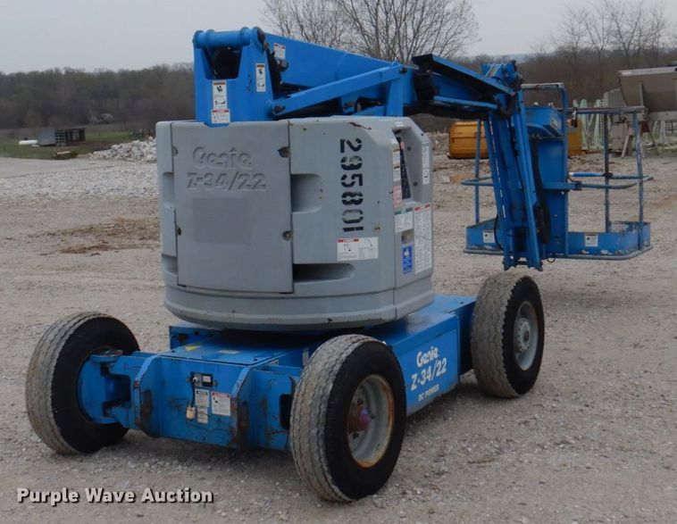 image for item DP5440 1999 Genie Z34/22  boom lift