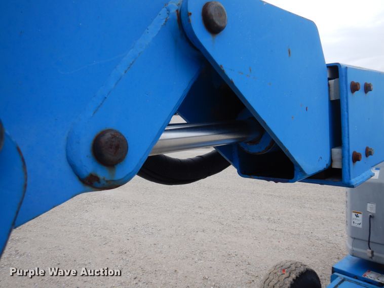 image for item DP5440 1999 Genie Z34/22  boom lift