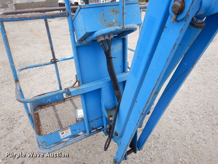 image for item DP5440 1999 Genie Z34/22  boom lift