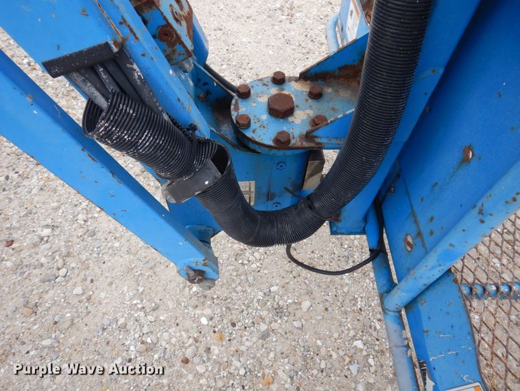 image for item DP5440 1999 Genie Z34/22  boom lift