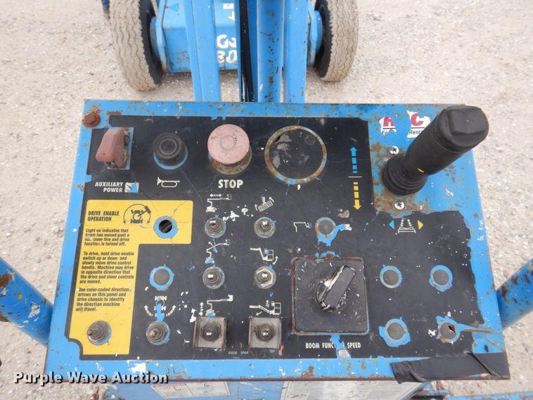 image for item DP5440 1999 Genie Z34/22  boom lift