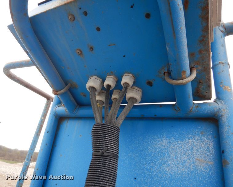 image for item DP5440 1999 Genie Z34/22  boom lift