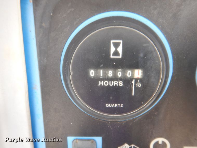 image for item DP5440 1999 Genie Z34/22  boom lift