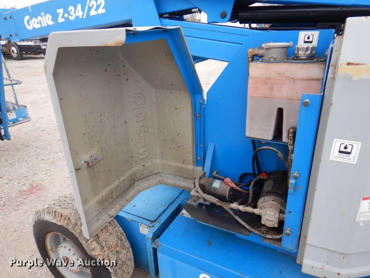 image for item DP5440 1999 Genie Z34/22  boom lift
