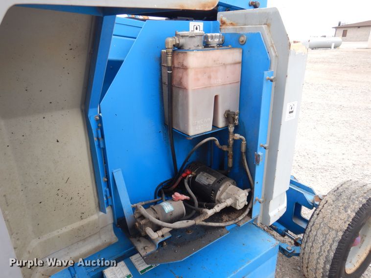 image for item DP5440 1999 Genie Z34/22  boom lift