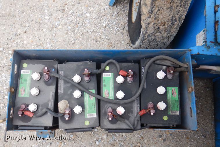 image for item DP5440 1999 Genie Z34/22  boom lift