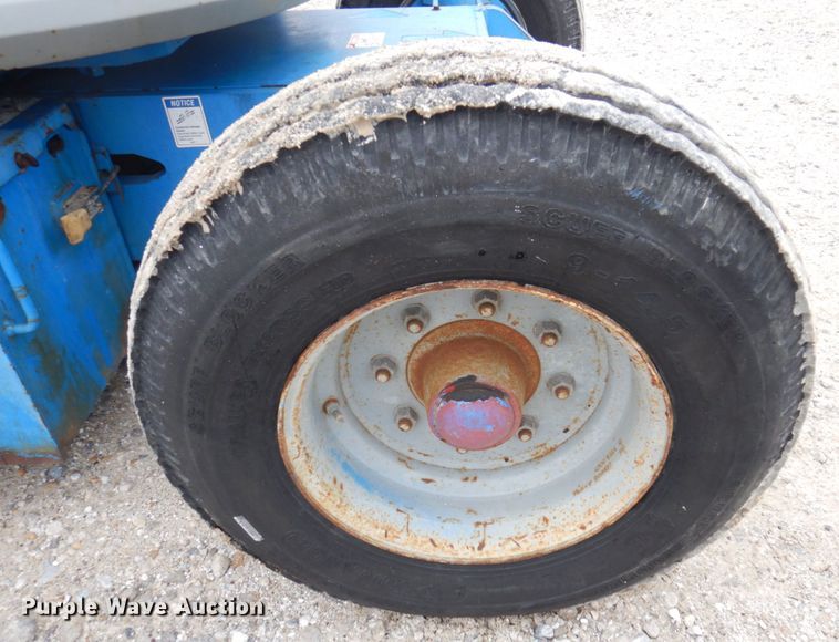 image for item DP5440 1999 Genie Z34/22  boom lift