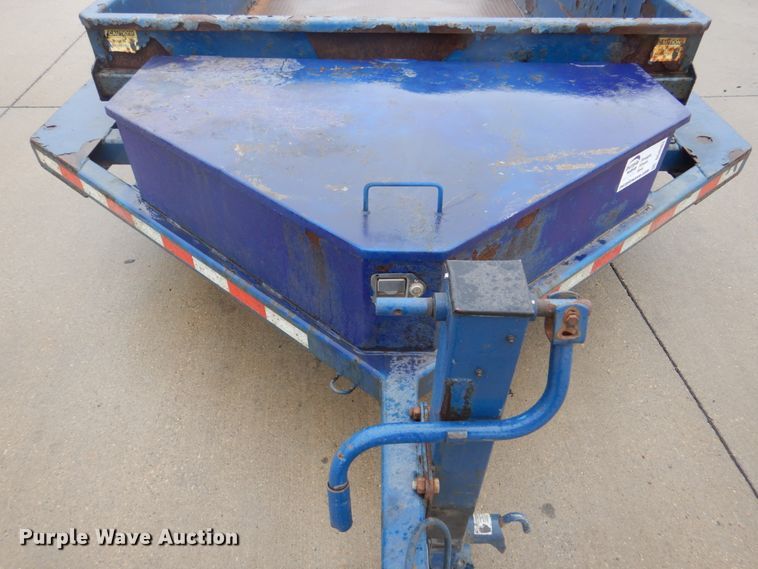 image for item DS8003 2015 B-B trailer  equipment trailer