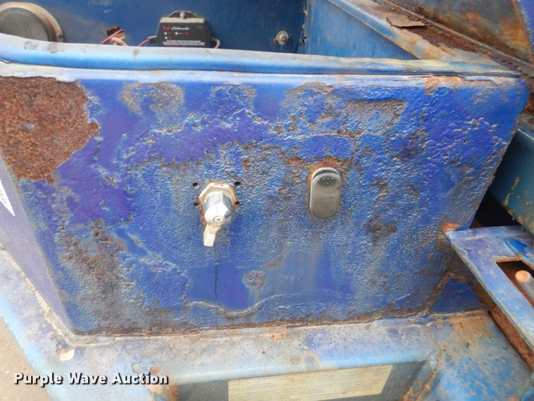 image for item DS8003 2015 B-B trailer  equipment trailer