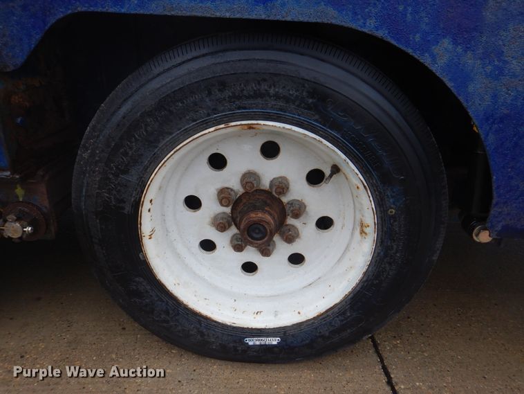 image for item DS8003 2015 B-B trailer  equipment trailer